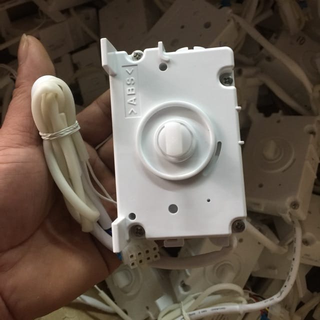 Giá Thay Motor Làm Đá Tủ Lạnh Hitachi Tại Hà Nội Mới Chính Hãng – Hỗ Trợ Sửa Chữa Thay Thế Tại Nhà