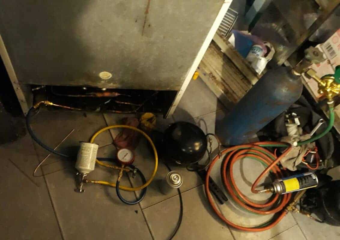 Thay Lốc Tủ Đông Sanaky, Thay Block Tủ Mát Alaska – Bơm Gas Tủ Đông Sanaky Tại Nhà